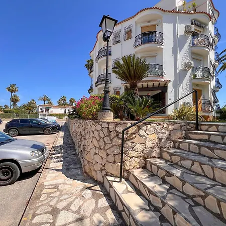 El Estudio De Rocio Con Piscina Y A Un Paso De La Playa En Denia