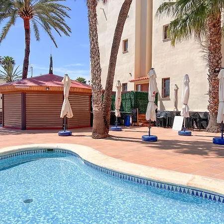 Apartament El Estudio De Rocio Con Piscina Y A Un Paso De La Playa En
