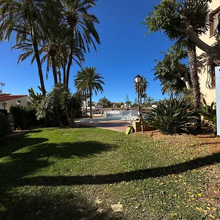 El Estudio De Rocio Con Piscina Y A Un Paso De La Playa En Apartament Denia