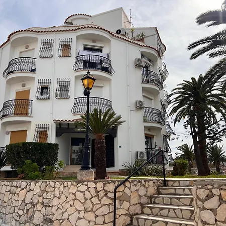 El Estudio De Rocio Con Piscina Y A Un Paso De La Playa En Denia